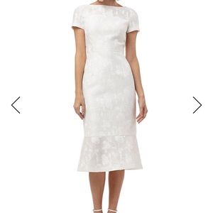 Neiman Marcus white embroidered lace dress